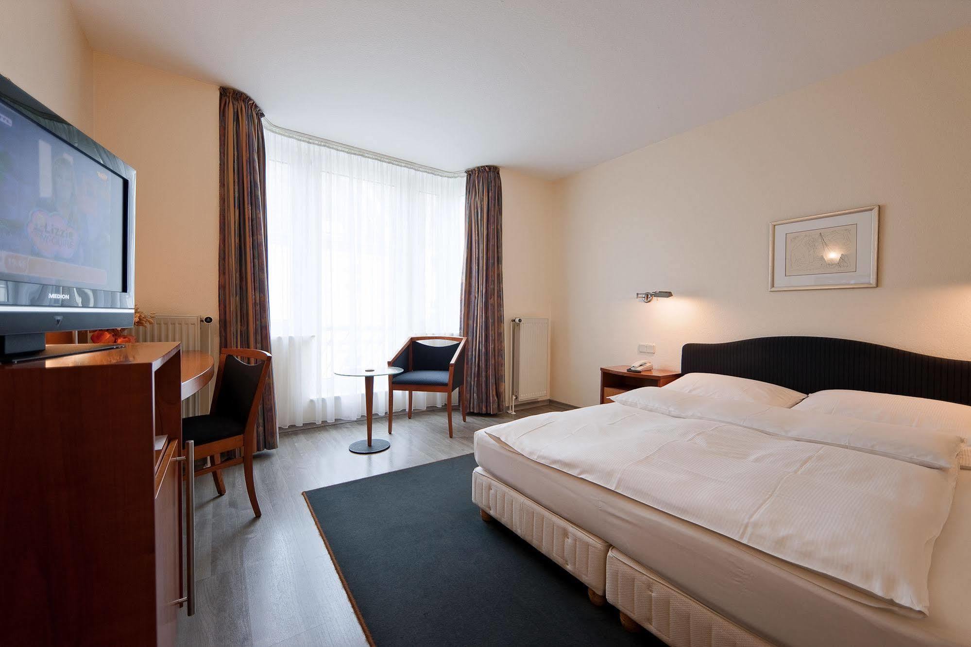 Gartenhotel Luisental Mülheim an der Ruhr Dış mekan fotoğraf